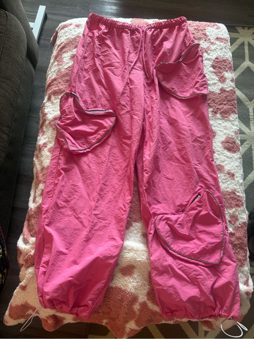 Y2K Heart Pocket Cargo Pink Parachute Pants